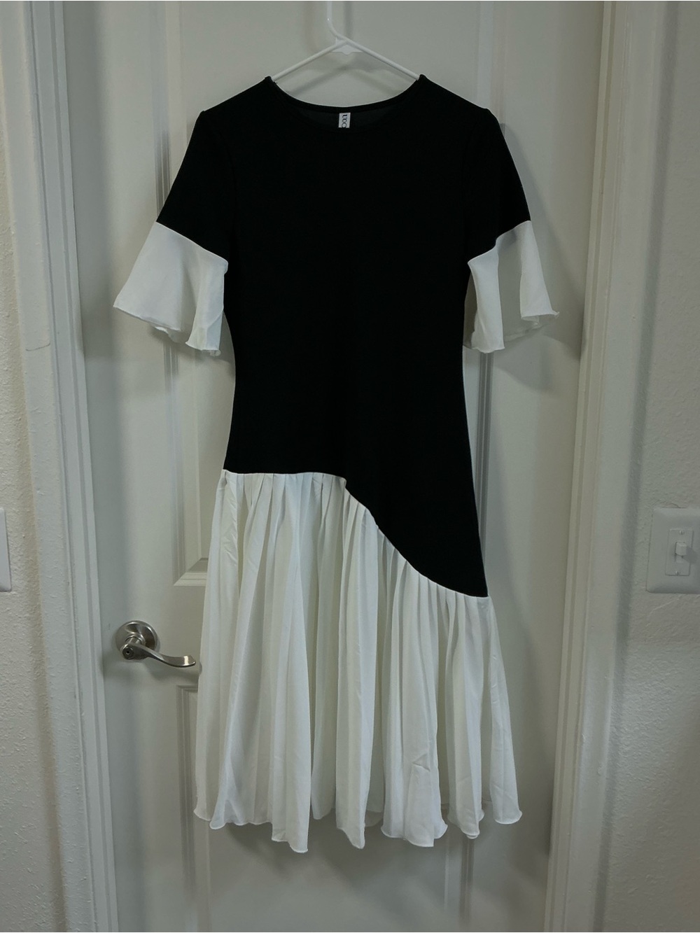 Black and White Asymmetric Midi Dress NWT Size Medium